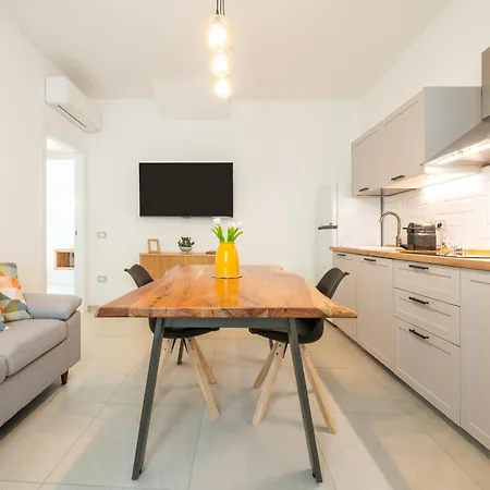 Domus Luxi * تويلادا